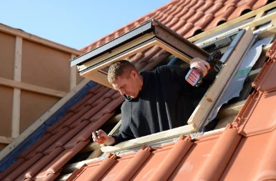 Pose de fenêtres de toit Velux à Prouville